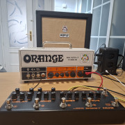 Orange Rocker 15 Terror + Pantalla Orange ppc 112 (negra) + Nux Cerberus + BOSS RC500