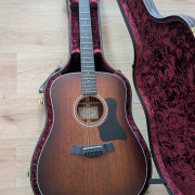 Guitarra acústica Taylor 320E · A Coruña · 990 €