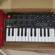 MPK Mini Controladora · Barcelona · 45 €