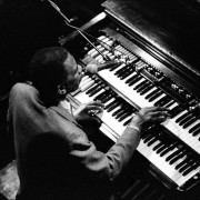Se busca organista/teclista para montar grupo de soul-jazz y funk · Burgos