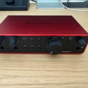 Focusrite Scarlett 2i2 4th Gen · Cádiz · 85 €