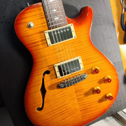 PRS SE Zach Myers Semi-Hollow (2014–2017) Gotoh Locking + Upgrade Pastillas · Pontevedra · 720 €
