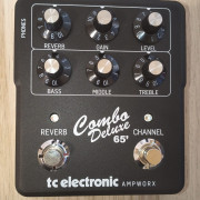 TC Electronic Ampworx Combo Deluxe '65 (¡Como nuevo, solo 2 días de uso!) · A Coruña · 105 €