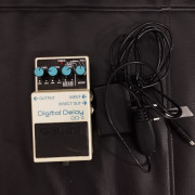 Pedal Boss Dd3+Alimentador Boss · Málaga · 110 €