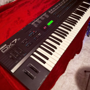 Sinretizador Yamaha DX7s