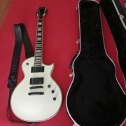 ESP LTD EC-401 Olympic White. Korea · León · 799 €