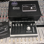 Interface Audient ID 44 · Valencia · 320 €