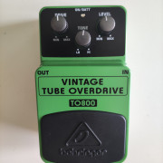 Behringer TO800 Vintage Tube Overdrive · Sevilla · 15 €