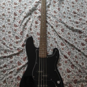 Squier precission · Navarra · 150 €