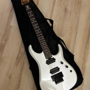 Sterling by Music Man JP160 + DiMarzio + Booster · Girona · 825 €