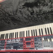 Nord estage 4 compact · Pontevedra · 3500 €