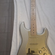 Guitarra Montada Por Partes · Castellón · 595 €
