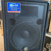 Par de Altavoces Pasivos Yamaha BR15 · Madrid · 700 €