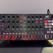 Uno Synth Pro x + bancos (env incl)