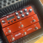 Atomic amplifire 6 · Araba · 300 €