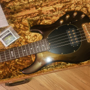 Music man sterling 5 cuerdas 2008 serie limitada · Madrid · 2500 €
