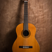 Busco guitarra clásica artesanal · Valencia