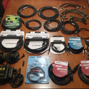 Lote de material de estudio, cables, fuentes de alimentación.. · Valencia · 350 €