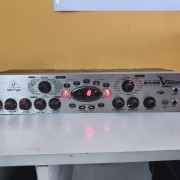 Behringer Bass V-Amp Pro · Barcelona · 100 €