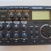 Grabador Digital TASCAM DP-006. · Alicante · 85 €