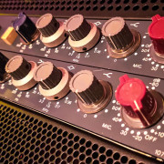 2 Neve 1073 vintage Enracados por Brent Averill.