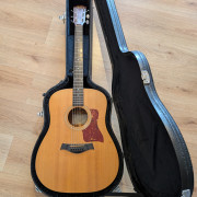 Guitarra acústica Taylor 210 toda sólida