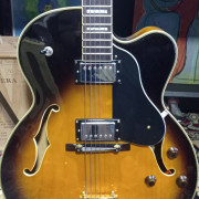 Fullerton tipo Gibson L5. (Envío incluido) · A Coruña · 350 €