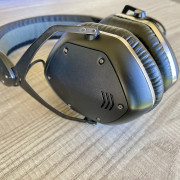 V-Moda LP2 · Ciudad Real · 95 €