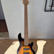 Lakland 55-01 · Valencia · 1500 €