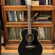 Taylor GTE blacktop electroacústica
