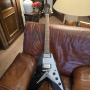 Epiphone Flying V Ebony negra estilo Gibson nueva · Asturias · 400 €