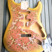 Cuerpo Stratocaster Gold Paisley Relic + extras ¡NUEVO! · Murcia · 185 €