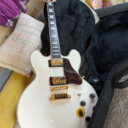 Epiphone B.B. King Lucille Blanca con pastillas Gibson (envío incluido) · Madrid · 630 €