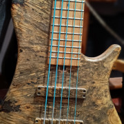Bajo echo a mano po el luthier Jose Merlos · Cádiz · 2500 €