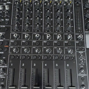 Pioneer V10-LF · Granada · 2450 €