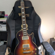 Gibson Les Paul Standard 50s con 8bombcustom · Madrid · 1600 €