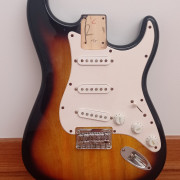 Cuerpo con electrónica de Squier Stratocaster · Cuenca · 70 €