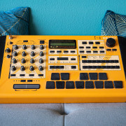 EMU XL7 - command station · Jaén · 600 €