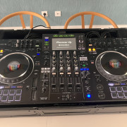 Pioneer DJ XDJ-XZ + flightcase Zomo · Asturias · 2100 €