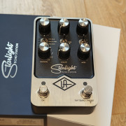 Universal Audio Starlight Echo Station Pedal de Delay