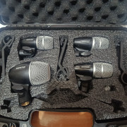 Kit de micrófonos para batería Shure PGDMK4 · Barcelona · 170 €