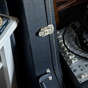 Estuche -Funda guitarra Tipo Les Paul · Barcelona