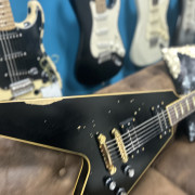 Dirty boy flying v Relic custom · Sevilla · 3199 €