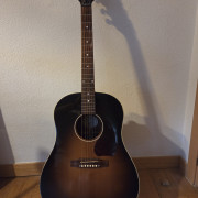 Gibson J-45 Standard · Madrid · 1900 €