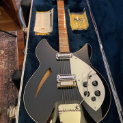 Rickenbacker 360v64 Jetglo réplica de Harry White · Gipuzkoa · 2330 €