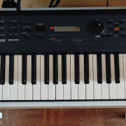 Sintetizador Yamaha MX49 V2 · Córdoba · 400 €