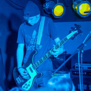 QUIERO MONTAR BANDA EN MADRID busco baterista y guitarrista · Madrid