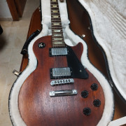 Gibson Les Paul Studio Faded Worn Brown 2008 · Córdoba · 900 €