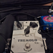 Biyang (akai) tonefancier tremolo