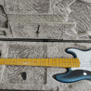 Fender AM Pro II P Bass V MN DK NIT · Málaga · 2000 €